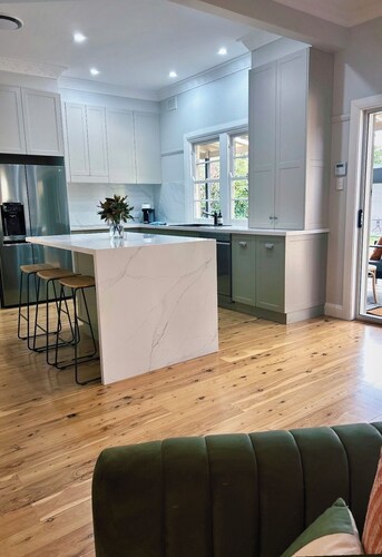 Stylish | Luxury | Five Star

A stunning escape in the heart of Dubbo!