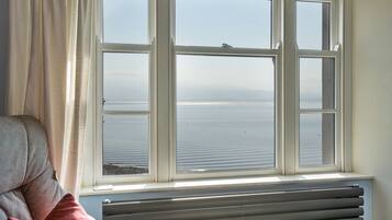 ์ํํธ | ์ธ๊ด