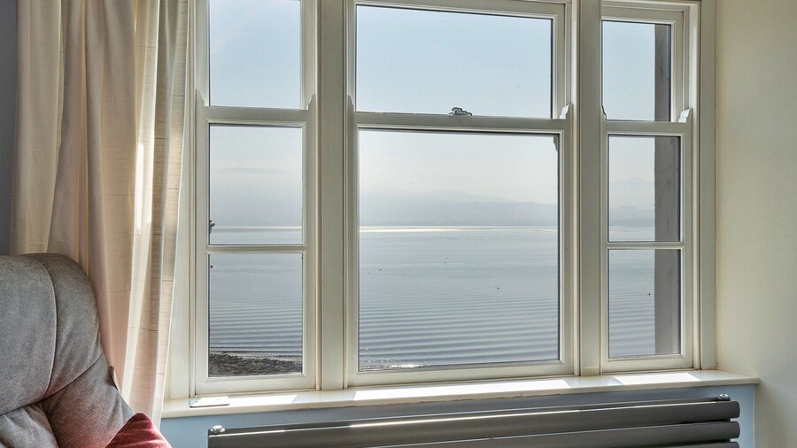 Apartment in Beaumaris With Snowdonia Views
