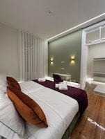 Classic Twin Room | Free WiFi