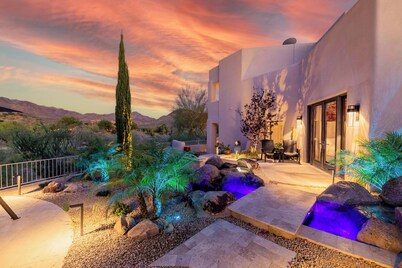*New Listing* HÓZHÓ View House Estate at Lost Canyon
