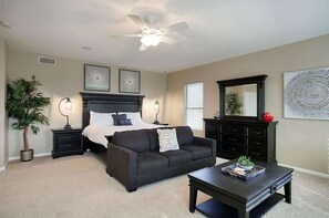 6 bedrooms, desk, iron/ironing board, free WiFi - Scottsdale Stay | Pool, Game Room, Pets Welcome (Scottsdale)