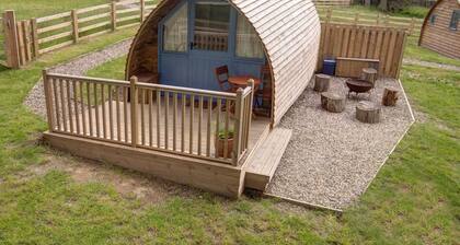 Pet-friendly Lakeside Cabin