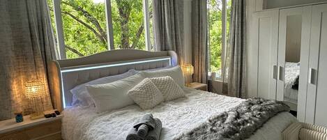 6 soveværelser, skrivebord, gratis Wi-Fi, sengetøj