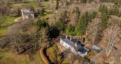 5 Bedroom Holiday Home in Cornhill, No Deposit