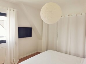 3 Schlafzimmer, Bügeleisen/Bügelbrett, WLAN, Bettwäsche