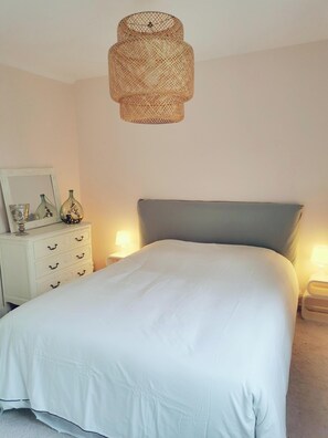 3 bedrooms, iron/ironing board, WiFi, bed sheets - Large, quiet house, large garden, heated swimming pool, ideal for families (La Baule-Escoublac)