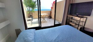 1 chambre, fer et planche à repasser, Wi-Fi, literie fournie