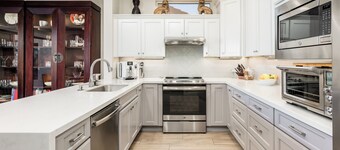 Charming 2-bedroom house in fabulous Surprise in the desirable GRAND