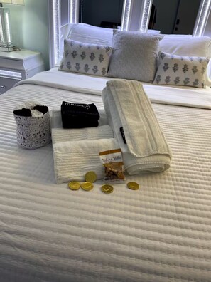 1 bedroom, desk, iron/ironing board, free WiFi