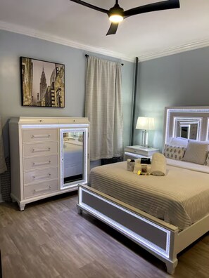 1 bedroom, desk, iron/ironing board, free WiFi