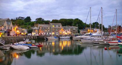 Holiday Home Near Harlyn Bay Beach, No Deposit