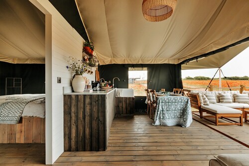 1 Bedroom Apartment in Walsingham, No Deposit