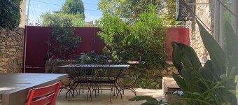 Air-conditioned house near the Canal du Midi, 15 minutes from Narbonne, sea and countryside