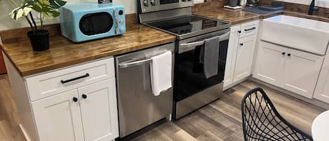 Apartment, 2 Bedrooms, Pets allowed, Mountain View