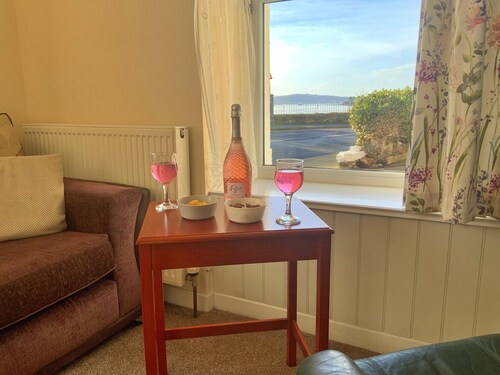 Apartment in Beaumaris Near the Coastline