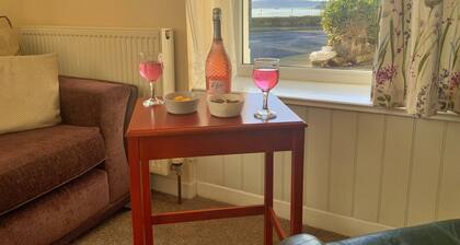 Apartment in Beaumaris Near the Coastline