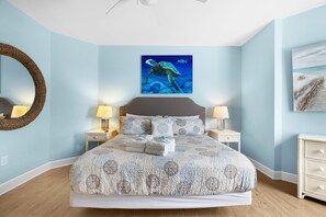 Appartement, meerdere bedden, balkon, uitzicht op oceaan (Tidewater Beach Resort 817) | 3 slaapkamers, individueel gedecoreerd, individueel gemeubileerd
