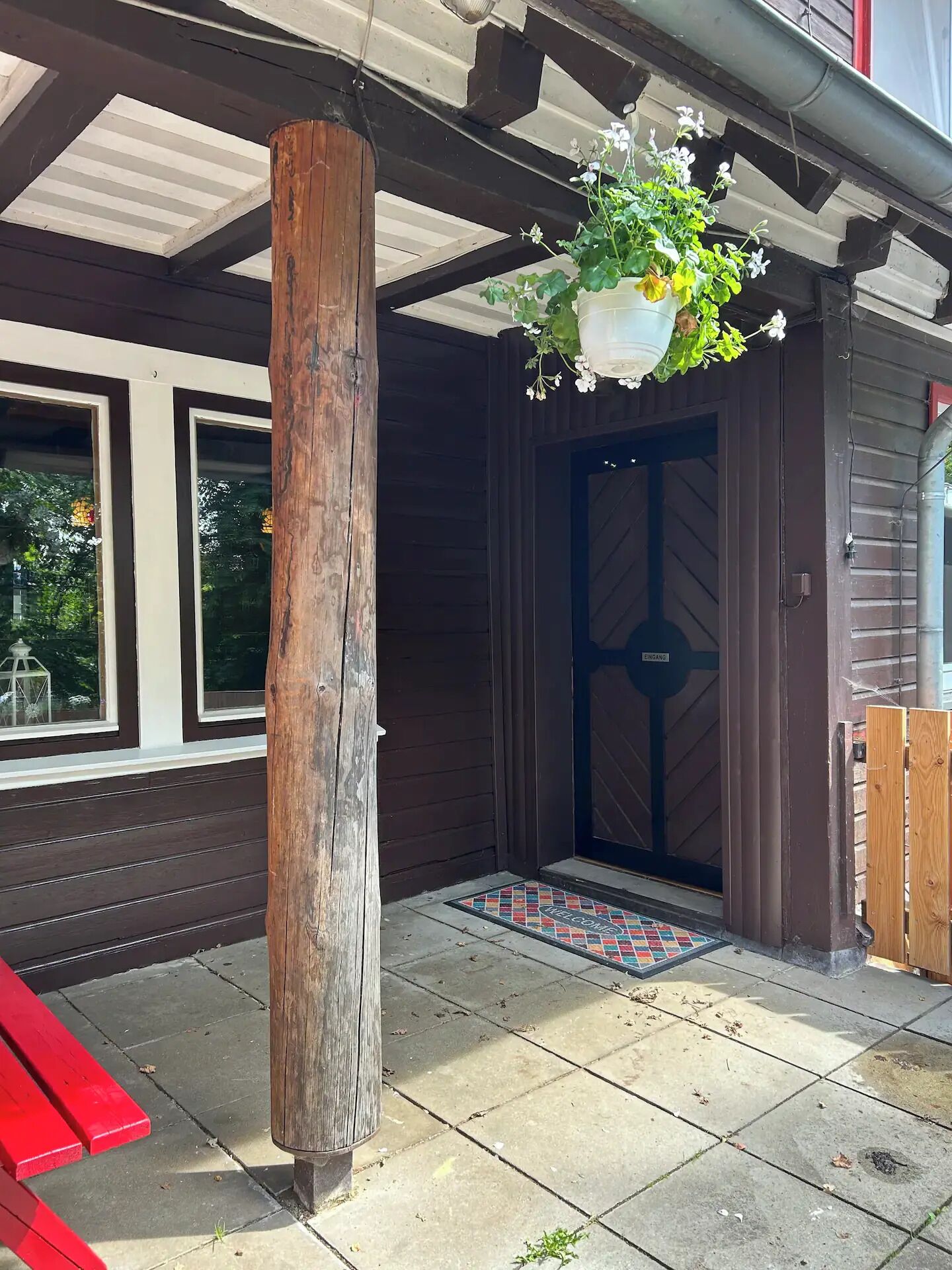 المنشأة من الخارج