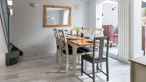 Cottage | Dining - Charming Cottage in Caerway, No Deposit (Mold)