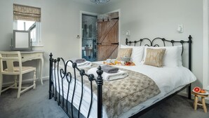 Cottage - Charming Cottage in Caerway, No Deposit (Mold)