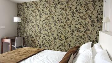 Fer et planche Ă repasser, Wi-Fi gratuit