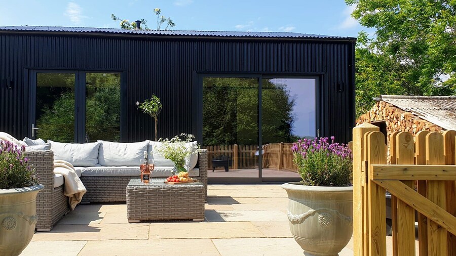 Beautiful and Spacious Cottage in Balsham, No Deposit