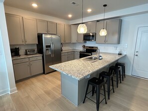 Private kitchen - 3-bedroom townhome in delightful Wake Forest (Wake Forest)