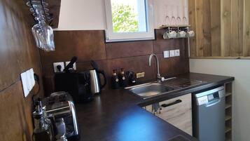 Fridge, microwave, oven, dishwasher