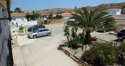 Great Apartment - 2 Bedrooms & Sunny Terrace with panoramic mountains views