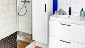 Unclassified image, 2 of 18, button - Bright 1BR Bastille Getaway - 4 Guests (Paris)