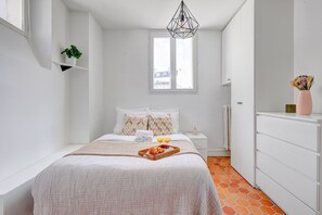 Appartement Ville, 1 chambre, non-fumeurs | 1 chambre, fer et planche à repasser, lits bébé (en supplément)