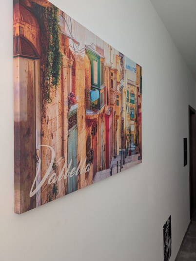 Room-private Cosy Room in a Modern Subur