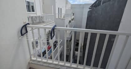 Room-private Cosy Room in a Modern Subur