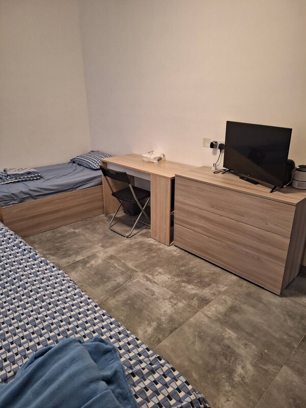 Room-private Cosy Room In A Modern Subur - Malte