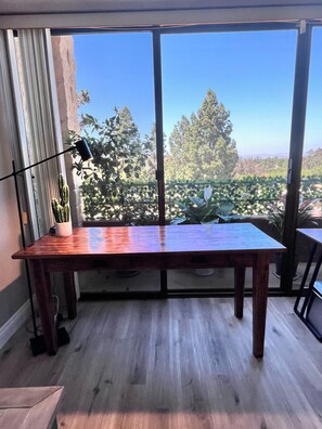 Interior - Towers 1-bedroom condo in Laguna Woods Village senior community for 2-3 months (Laguna Woods)