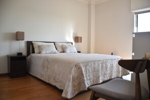 2 soveværelser, skrivebord, strygejern/strygebræt, gratis Wi-Fi