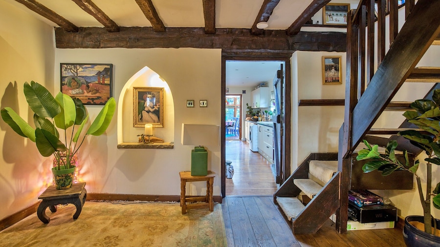 Retreat in Surrey Near Hever Castle