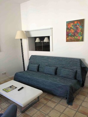 House, 1 Bedroom | Living room - Charming Fisherman's House in Centre Fuseta (Olhao)