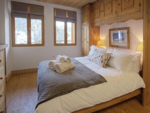 7 chambres, Wi-Fi, draps fournis