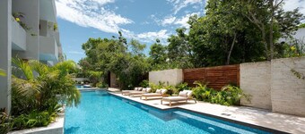 NHOA 206A Lux 2BR Condo Jungle View in Aldea Zama