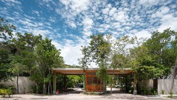 Enceinte de lâhĂ©bergement