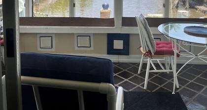 Dockside Nautical Cottage, Intracoastal North Delray