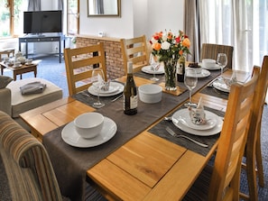 Dining Area | Dippers, Smallburgh - 2 bedroom accommodation in Smallburgh (Smallburgh)