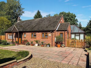 Exterior - 2 bedroom accommodation in Smallburgh (Smallburgh)