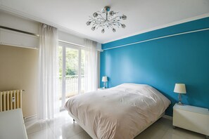 2 Schlafzimmer, Bügeleisen/Bügelbrett, Bettwäsche