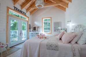 3 室のベッドルーム、WiFi、ベッドシーツ