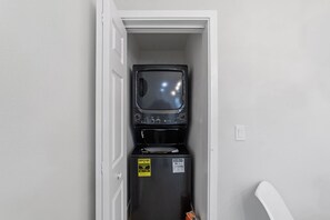 Interior - 2BR, 2B, Coffee Bar, Cozy Sectional, Rainfall Shower, Smart TVs, Cozy Beach Theme (San Diego)