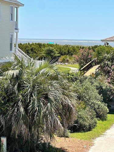 2nd Row Oceanview Home, Brand New!