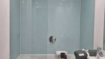 Towels, toilet paper